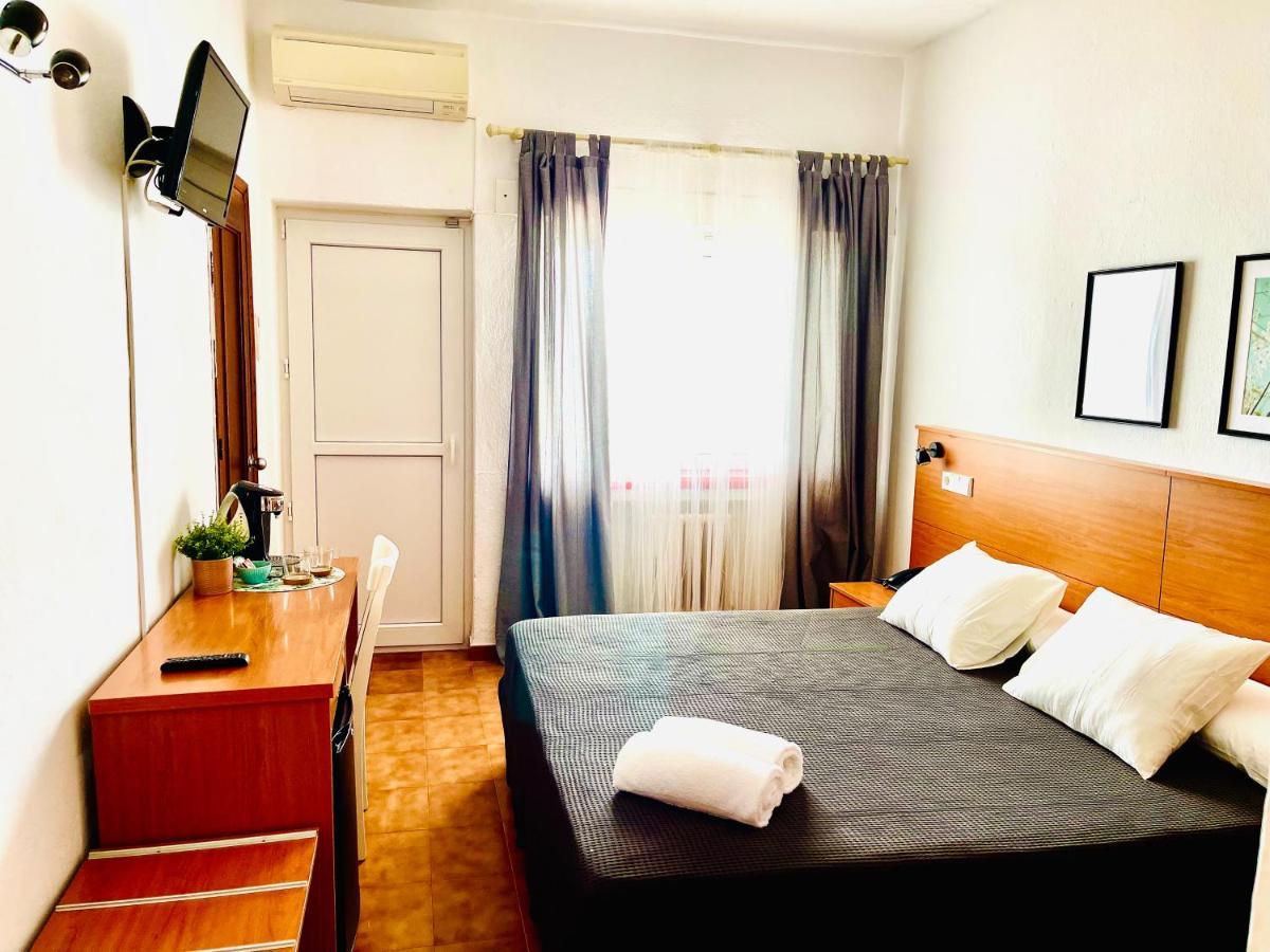 Hotel Patricia Torreguadiaro Εξωτερικό φωτογραφία
